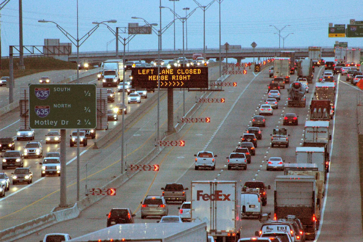 An image for I-30 East R.L. Thorton Freeway Reversible HOV Lane